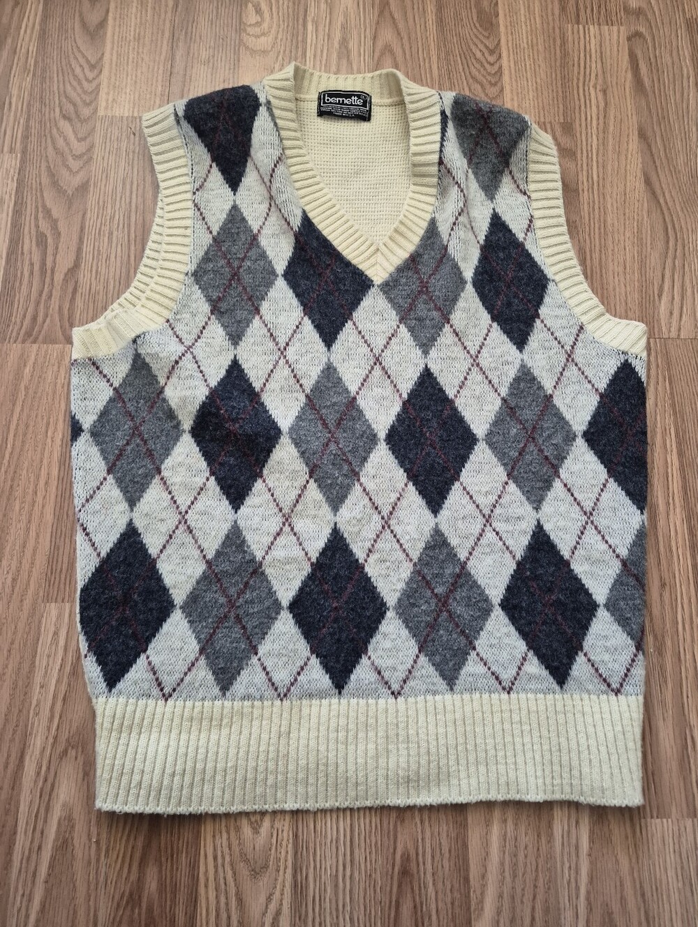 Vintage Bernette Men's Acrylic Wool Blend Diamond Pattern Sweater Vest